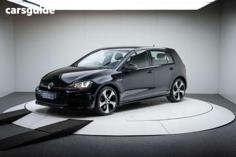 Black 2016 Volkswagen Golf Hatchback Gti