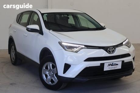 White 2017 Toyota RAV4 Wagon Gx (4X4)