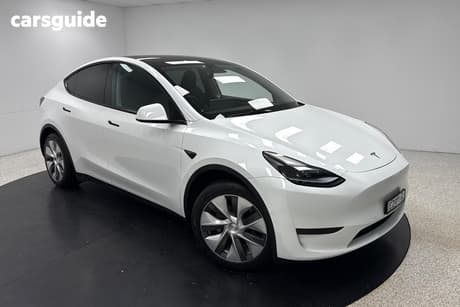 White 2023 Tesla Model Y Wagon Rear-Wheel Drive