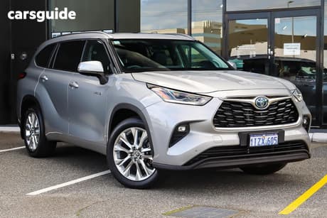 Silver 2023 Toyota Kluger Wagon Grande Hybrid Awd