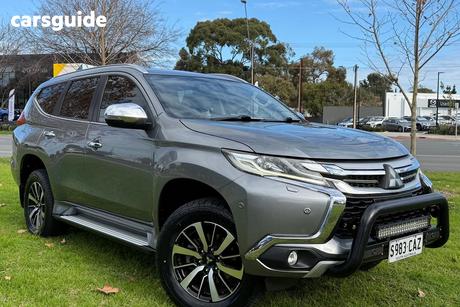 Grey 2017 Mitsubishi Pajero Sport Wagon Exceed (4X4) 7 Seat