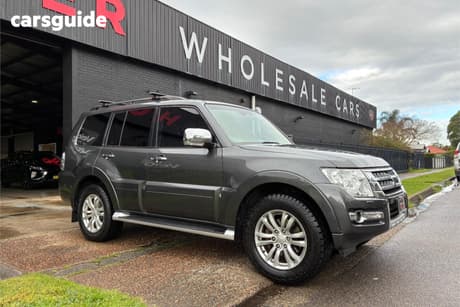 Grey 2015 Mitsubishi Pajero Wagon Gls Lwb (4X4)