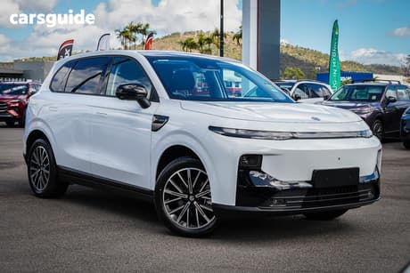 White 2025 Leapmotor B10 SUV DESIGN LR R