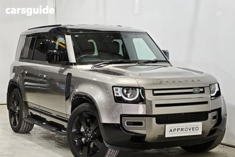 Silver 2025 Land Rover Defender Wagon 110 D350 X-Dynamic Se (257Kw)