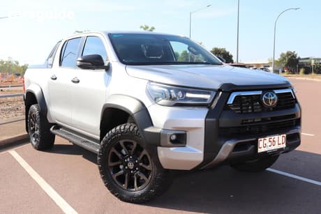 Silver 2023 Toyota Hilux Double Cab Pick Up Rogue (4X4) 6 Speaker