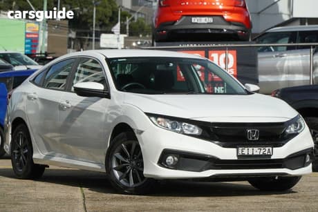 White 2019 Honda Civic Sedan Vti-S