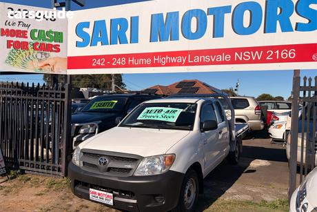 White 2007 Toyota Hilux X Cab Pickup Sr