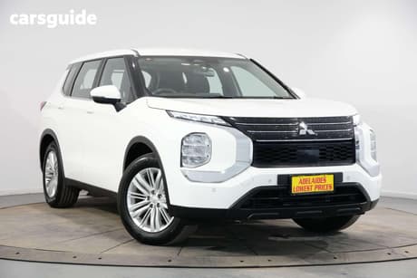 White 2023 Mitsubishi Outlander Wagon Es 5 Seat (2Wd)