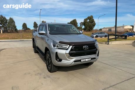 Silver 2023 Toyota Hilux Double Cab Pick Up Sr5 (4X4)