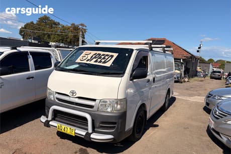 White 2007 Toyota HiAce Van Lwb