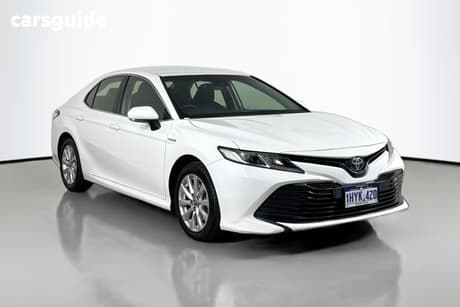 White 2020 Toyota Camry Sedan Ascent