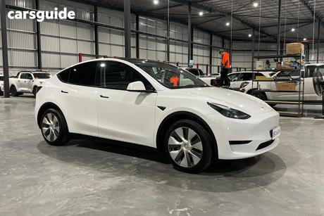 White 2024 Tesla Model Y Wagon Rear-Wheel Drive