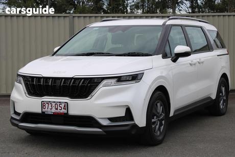 White 2023 Kia Carnival Wagon S