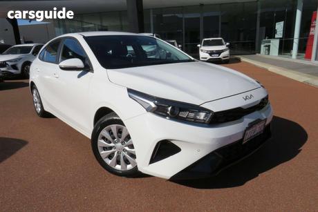 White 2024 Kia Cerato Hatchback S