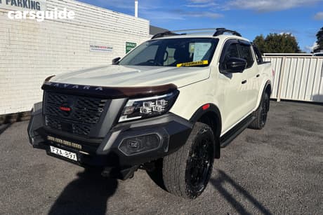 White 2021 Nissan Navara Dual Cab Pick-up Pro-4X (4X4)