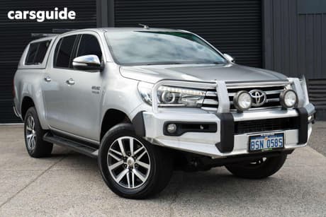 Silver 2015 Toyota Hilux Dual Cab Utility Sr5 (4X4)