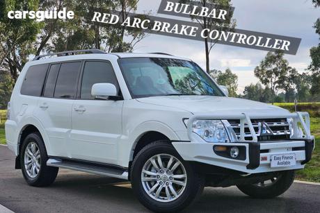 White 2014 Mitsubishi Pajero Wagon Vr-X Lwb (4X4)