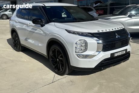 2023 Mitsubishi Outlander Wagon Black Edition 7 Seat (2Wd)