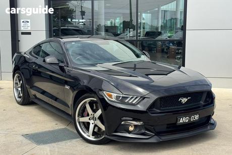 Black 2015 Ford Mustang Coupe Fastback Gt 5.0 V8