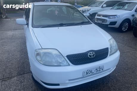 White 2003 Toyota Corolla Wagon Ascent