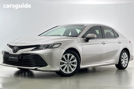 Bronze 2017 Toyota Camry Sedan Ascent