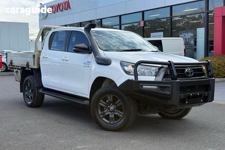 White 2023 Toyota Hilux Double Cab Chassis Sr (4X4)