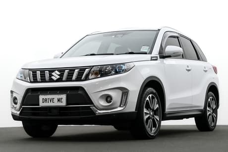 White 2018 Suzuki Vitara Wagon Turbo Allgrip