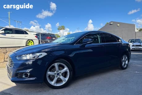 Blue 2017 Ford Mondeo Hatchback Trend