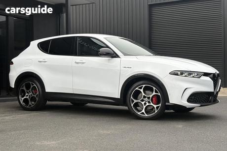White 2022 Alfa Romeo Tonale Wagon Veloce Mhev