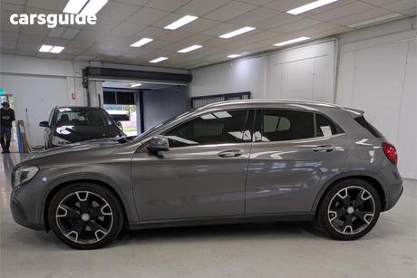 Grey 2017 Mercedes-Benz GLA250 Wagon 4Matic