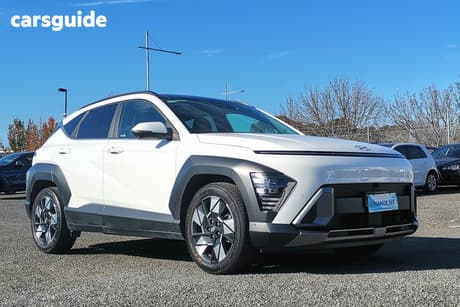 White 2023 Hyundai Kona Wagon Premium