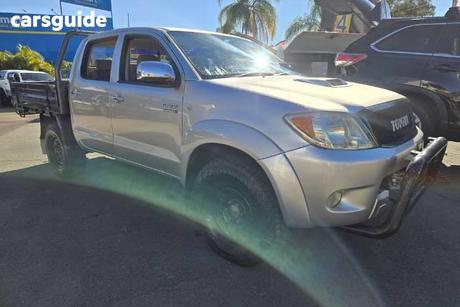 Gold 2008 Toyota Hilux Dual Cab Pick-up Sr5 (4X4)