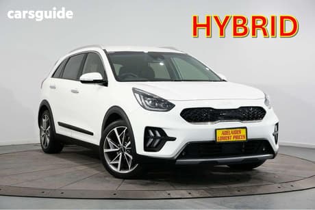 White 2022 Kia Niro Wagon Hev Sport (Hybrid)