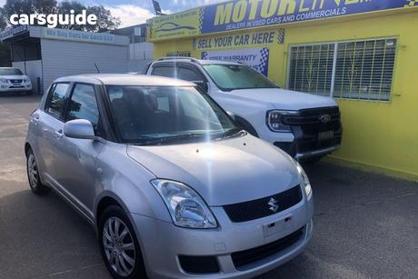 Silver 2010 Suzuki Swift Hatch