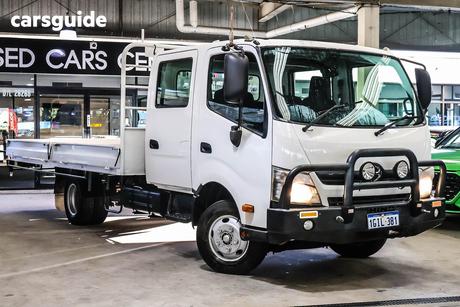 White 2014 Hino 300 Crew Cab Chassis 616 Crew Auto Lwb