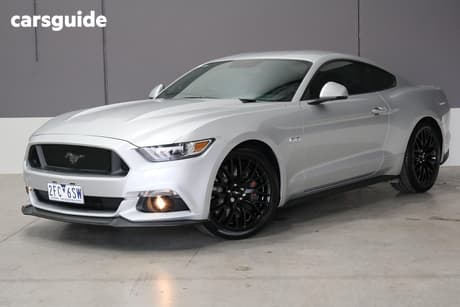 Silver 2016 Ford Mustang Coupe Fastback Gt 5.0 V8