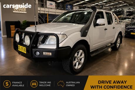 2012 Nissan Navara Dual Cab Pick-up St (4X4)