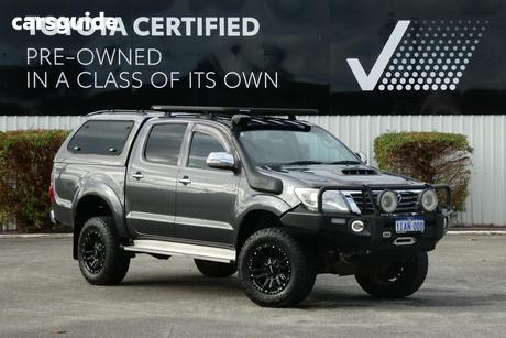 Grey 2015 Toyota Hilux Dual Cab Pick-up Sr5 (4X4)