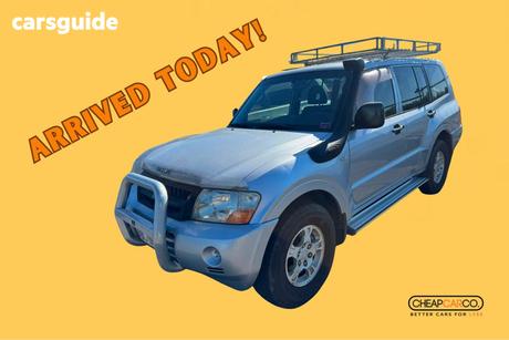 Silver 2004 Mitsubishi Pajero Wagon Glx Lwb (4X4)