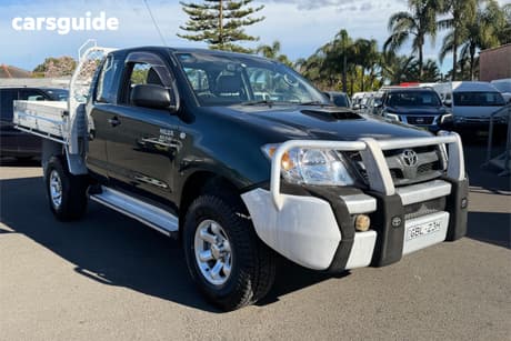 Green 2006 Toyota Hilux X Cab Cab Chassis Sr (4X4)