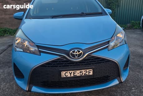 Blue 2015 Toyota Yaris Hatchback Ascent
