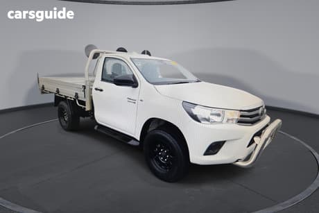 White 2021 Toyota Hilux Cab Chassis Sr (4X4)