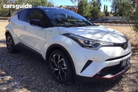 White 2018 Toyota C-HR Wagon Koba (2Wd)