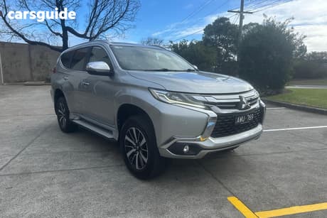 Silver 2017 Mitsubishi Pajero Sport Wagon Gls (4X4) 7 Seat