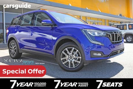 Blue 2025 Mahindra XUV700 Wagon Ax7L