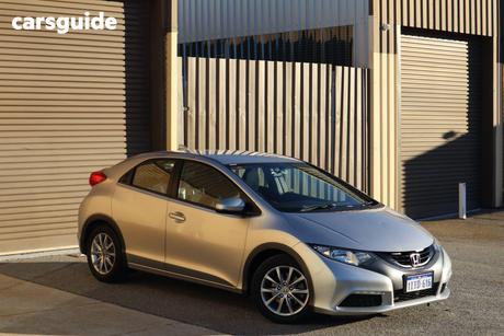 Silver 2013 Honda Civic Hatchback Vti-S