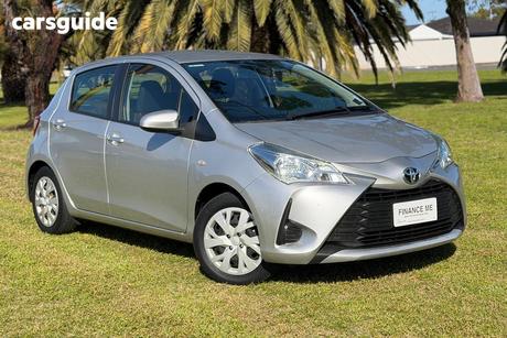 Silver 2018 Toyota Yaris Hatchback Ascent
