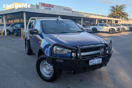 Black 2022 Isuzu D-MAX Space Cab Chassis Sx (4X4)