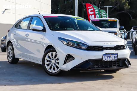 White 2024 Kia Cerato Hatchback S