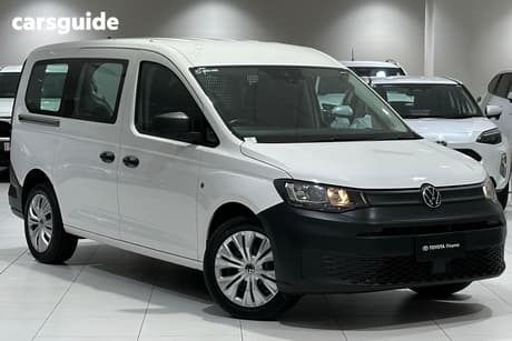 White 2023 Volkswagen Caddy Van Cargo Maxi Tsi220